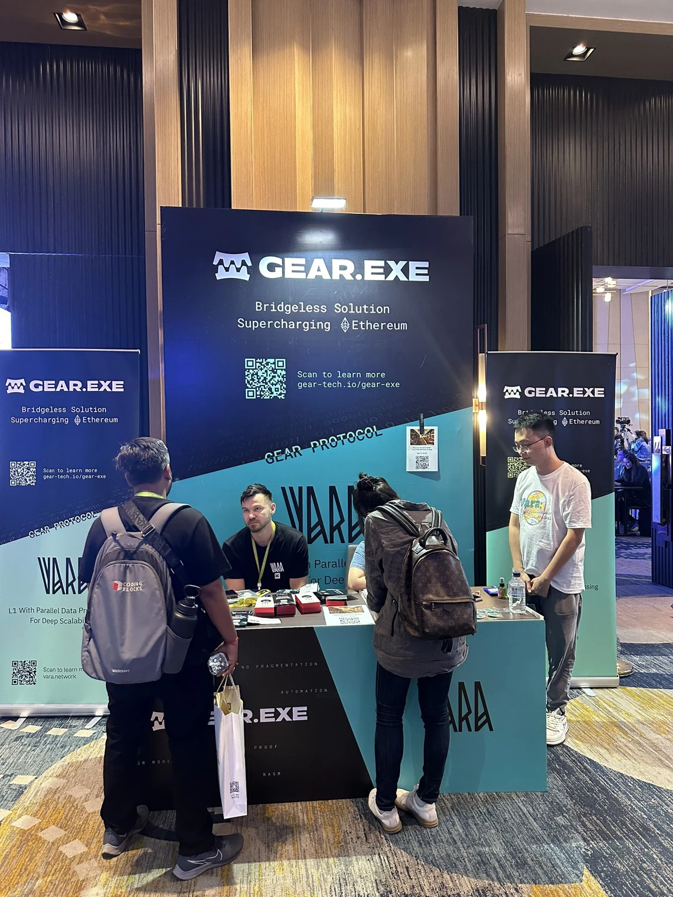 Gear and Vara booth at DeInsight Bangkok, photographed by Katie
